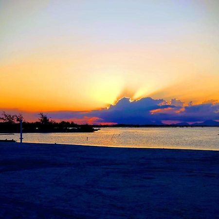 O Paraiso E Aqui - Golden Lake 阿拉亚尔-杜卡布 外观 照片
